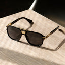 BY ACCIDENT-Pilot Vintage 23154